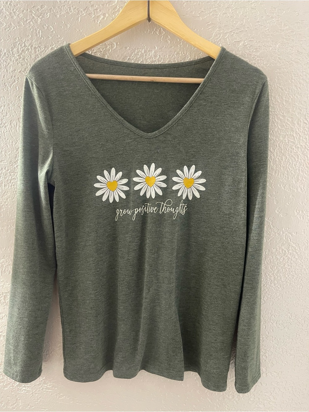 Olive Green V-Neck Long Sleeve Top with Daisy Graphic Small